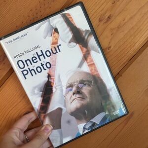One Hour Photo DVD